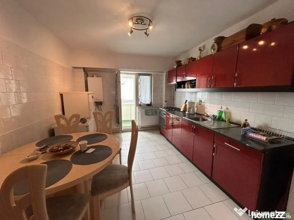 Apartament 3 camere (transformat din 4) Dorobantilor, supraf