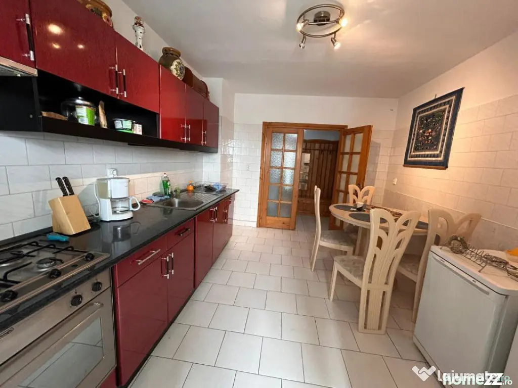 Apartament 3 camere (transformat din 4) Dorobantilor, supraf