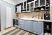 ARMENEASCA, APARTAMENT ELEGANT, SINGUR PE NIVEL, 185 MP! 