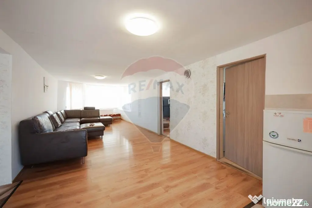 Casă cu 5 camere de vânzare în Sânmartin – Cartier ...