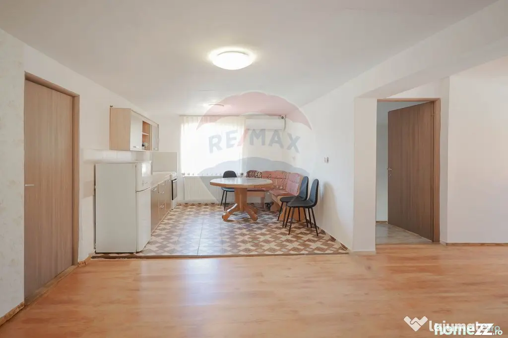 Casă cu 5 camere de vânzare în Sânmartin – Cartier ...