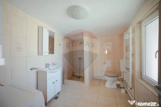 Casă cu 5 camere de vânzare în Sânmartin – Cartier ...