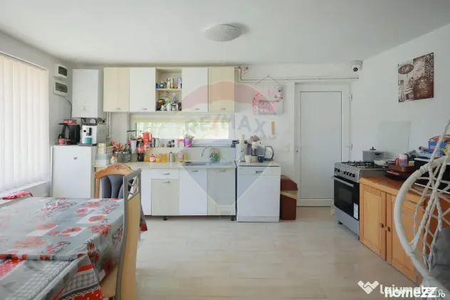 Casă cu 5 camere de vânzare în Sânmartin – Cartier ...