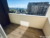 Apartament 2 camere, decomandat - zona Tractorul 