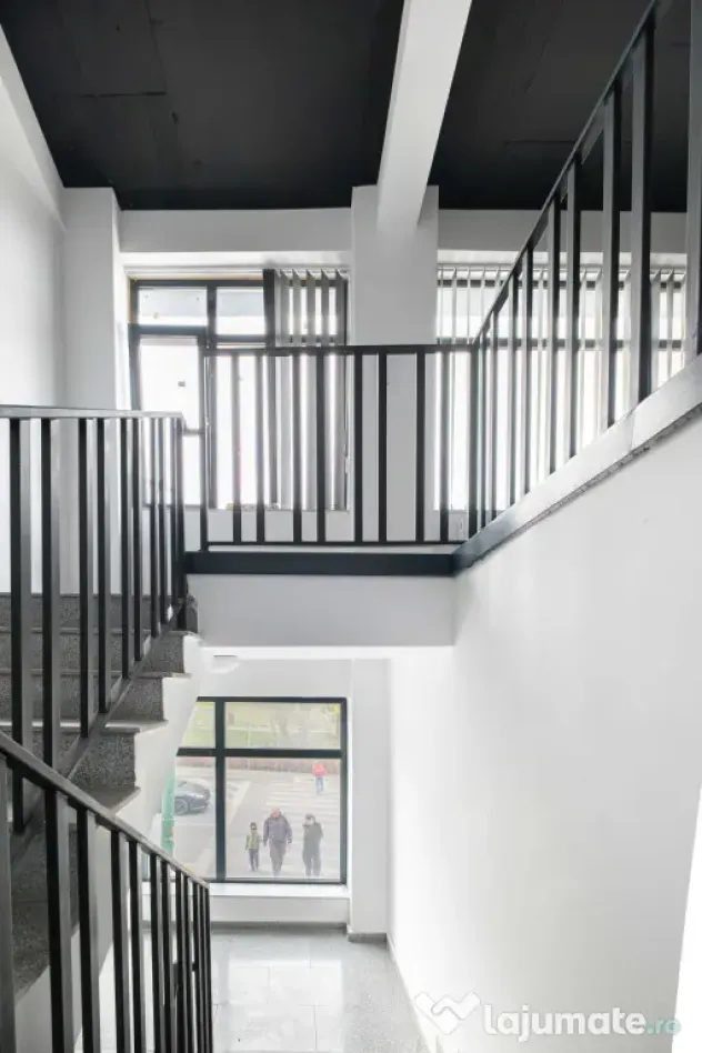 Spatiu comercial - zona Brotacei