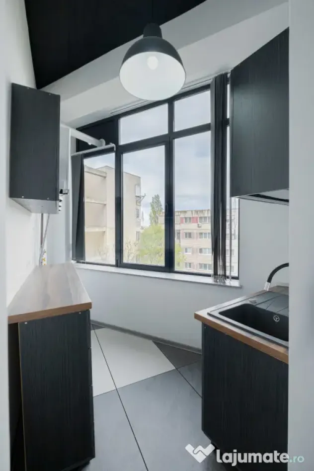 Spatiu comercial - zona Brotacei
