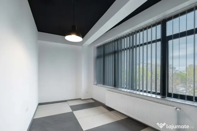 Spatiu comercial - zona Brotacei