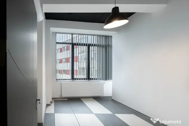 Spatiu comercial - zona Brotacei