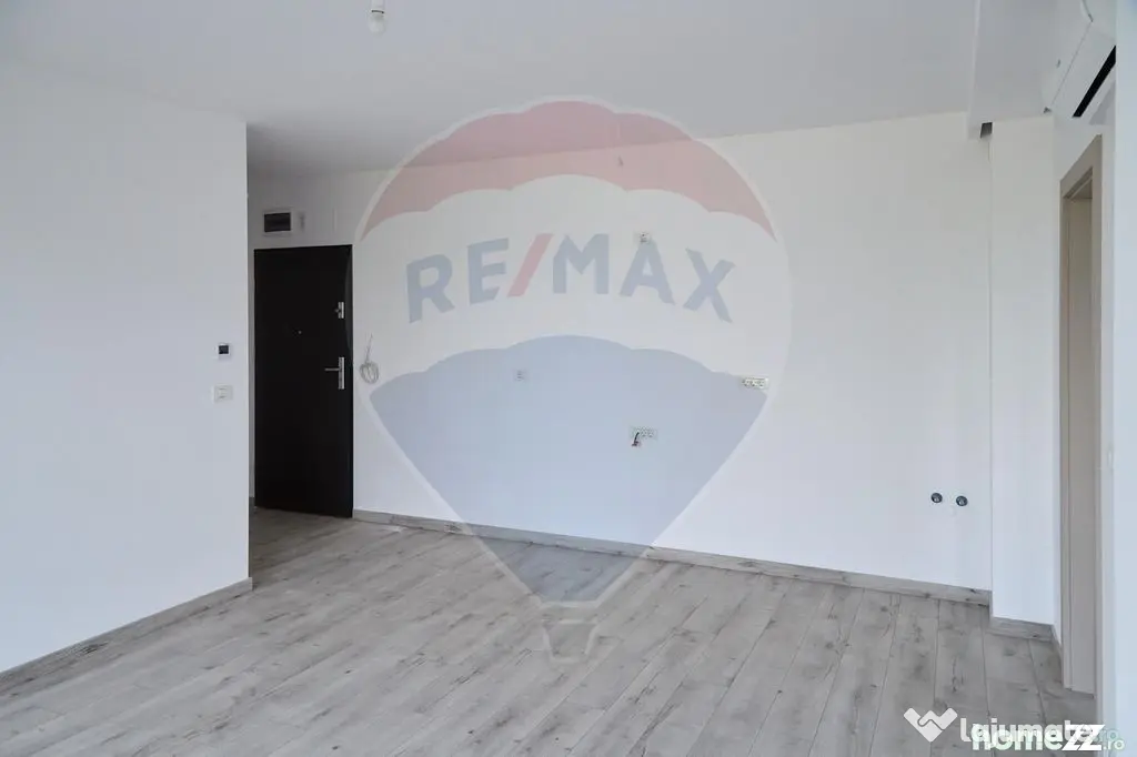 Spațiu versatil în bloc nou-perfect pentru birou, cabin...