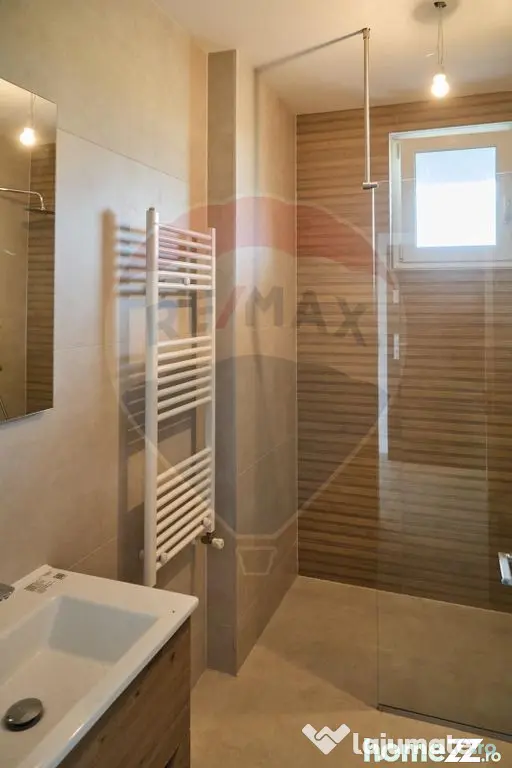 Spațiu versatil în bloc nou-perfect pentru birou, cabin...