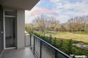 Spațiu versatil în bloc nou-perfect pentru birou, cabin...
