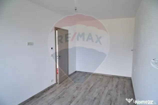 Spațiu versatil în bloc nou-perfect pentru birou, cabin...