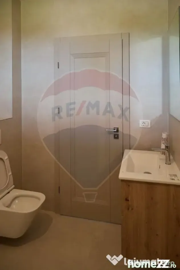 Spațiu versatil în bloc nou-perfect pentru birou, cabin...