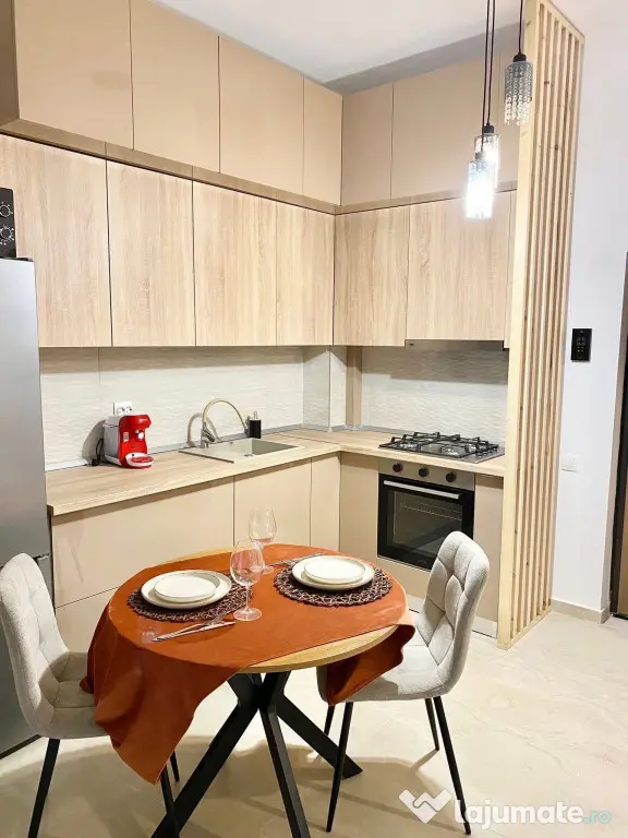 Berceni metrou biruintei 87 studio etaj 2