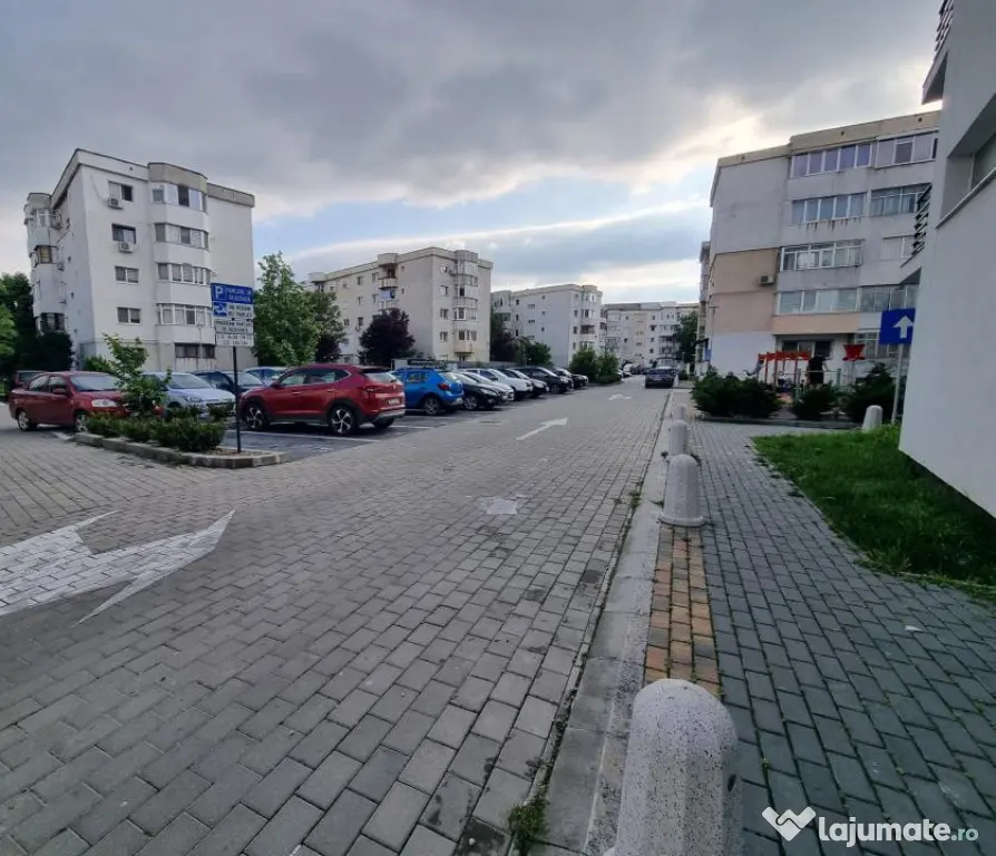 Mioriței, colț cu Banca Națională- Apartament 3 camere d