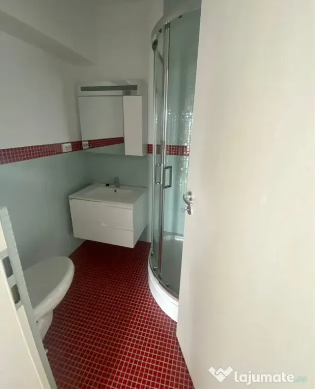 Penthouse 4 camere, 2 băi, terasă