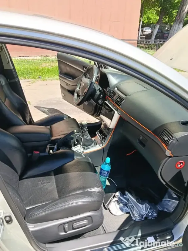 Toyota Avensis t25