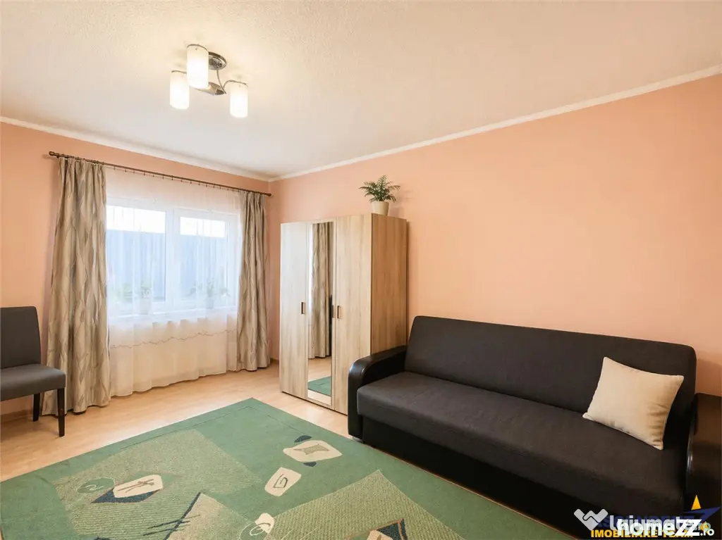 Nivel in casa cu 2 apartamente,145 mp utili teren 338mp, Gh