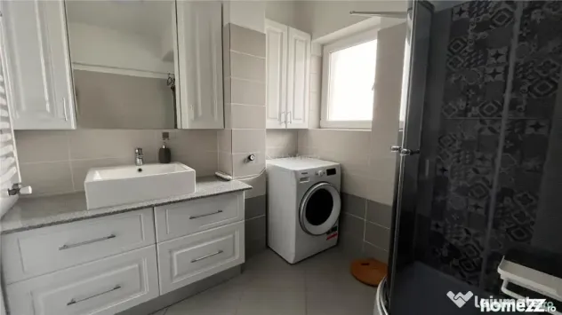 Casa moderna - Tunari - 4 camere - 3 bai - 150mp - 150mp c