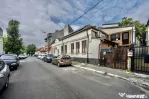 In Cartierul Evreiesc, casa 3 camere pivnita si mansarda ope