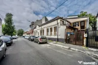 In Cartierul Evreiesc, casa 3 camere pivnita si mansarda ope