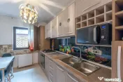 Fundeni - Dobroesti, 3 camere cu loc de parcare si curte,... 