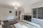 Fundeni - Dobroesti, 3 camere cu loc de parcare si curte,... 