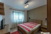 Fundeni - Dobroesti, 3 camere cu loc de parcare si curte,... 