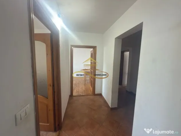 De vanzare apartament 3 camere decomandate Republicii Bacau