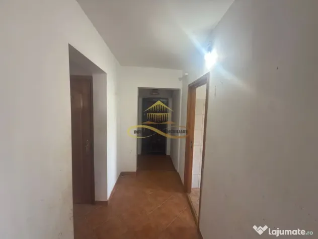 De vanzare apartament 3 camere decomandate Republicii Bacau