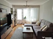 Apartament cu 3 camere si loc de parcare, zona Decebal 