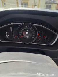 Volvo V40 2017