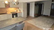 Inchiriez apartament 4 camere cu GARAJ,DISPONIBIL DIN DATA DE 01.07.26