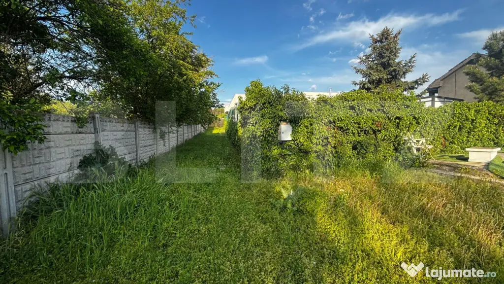 Căsuță de vacanță utilată, teren 720 mp, piscină, zon