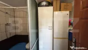 Căsuță de vacanță utilată, teren 720 mp, piscină, zon 