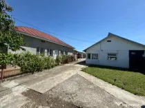 Casă de vânzare, 2 locuințe aceeași curte, 273 mp, teren