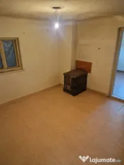 ???? Casă de vânzare – 2 locuințe în aceeași curte, t 