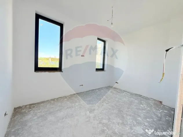 Vilă modernă de vânzare | 5 camere | Dumbrava Vlăsiei...