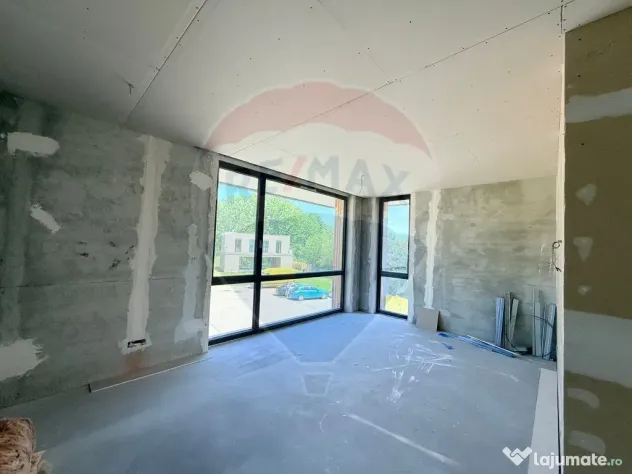 Vilă modernă de vânzare | 5 camere | Dumbrava Vlăsiei...