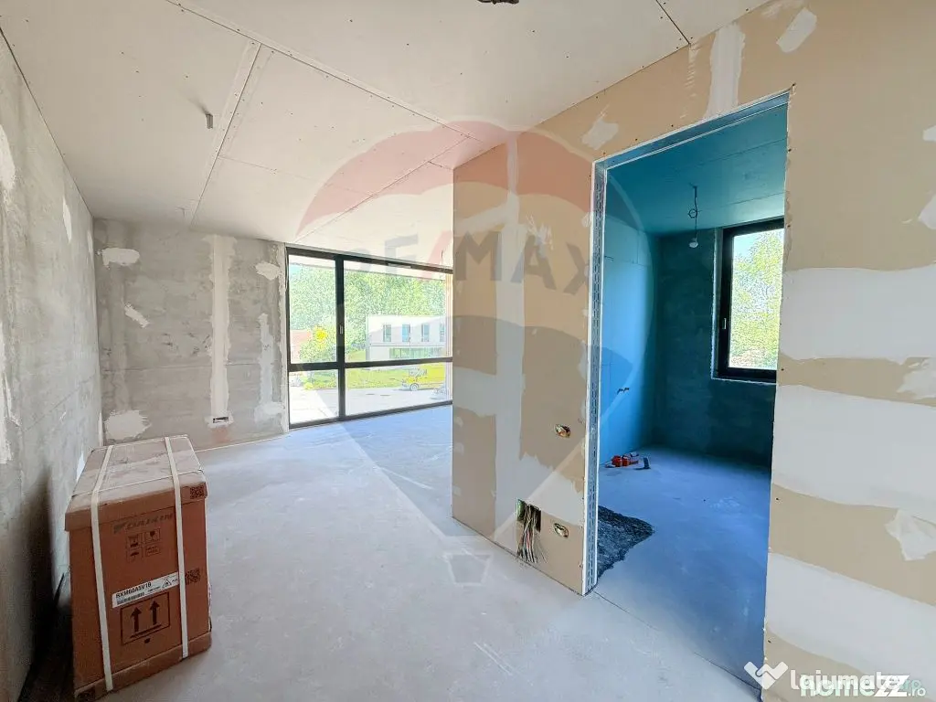 Vilă modernă de vânzare | 5 camere | Dumbrava Vlăsiei... - Balotesti (Bucuresti-Ilfov)