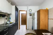 Metrou Lujerului, 2 camere, bucatarie mare, geam la baie,... 