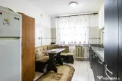 Metrou Lujerului, 2 camere, bucatarie mare, geam la baie,... 