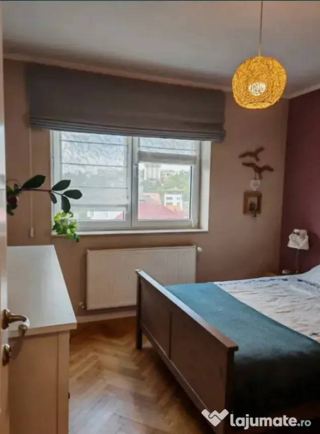 Apartament 3 camere, decomandat - Brasovul Vechi