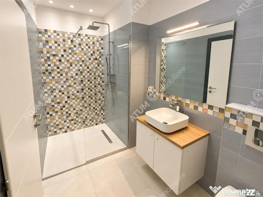 De inchiriat casa ultramoderna cu 4 camere 3 bai si dressing - Sibiu (Sibiu)