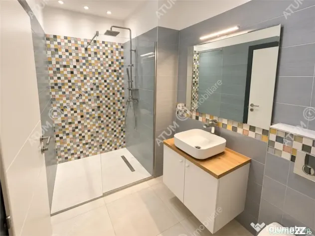 De inchiriat casa ultramoderna cu 4 camere 3 bai si dressing - Sibiu (Sibiu)