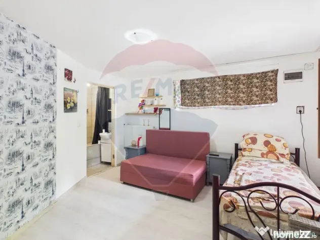 Pensiune/casa montană 9 camere în Dâmbovicioara, comis...