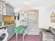 Pensiune/casa montană 9 camere în Dâmbovicioara, comis... 