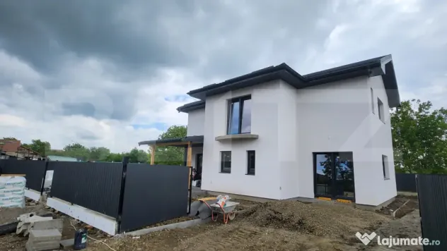 Casa de vanzare in centrul orasului Ungheni