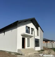Single 4 camere 2 bai 132 mp totali 291 mp curte 6 minute Pr 