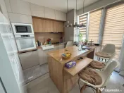 Apartament 3 camere – Zona Vest 